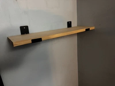 Soportes de estante de 8 pulgadas hechos de metal de 1/8 de pulgada y con recubrimiento en polvo  Foto 1 de 4