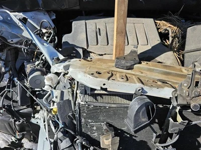 Used Front Right Door Window Regulator Front fits: 2016 Toyota Highlander Front Foto 1 de 4