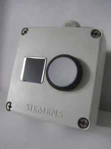 Pulsador luminoso SIEMENS blanco pulsador en carcasa 3SB3801 - Imagen 1 de 4