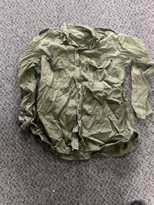 Australian Army Shirt some wear to rear Yakka 1972 size16 x 33 8405-66-011-9886 - Picture 1 of 6