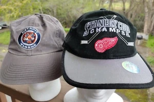 2 Vintage Detroit Caps. Red Wings Starter 1998 & Tigers '47. Verstellbar. - Bild 1 von 13