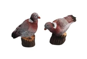 Dolls House Common Wood Pigeons Birds Perched on Logs Garden Street Accessory - Picture 1 of 8