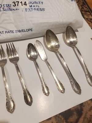 Juego de cubiertos LOTE DE tenedores KniFE cucharas WM ROGERS RECUERDO FLORAL Foto 1 de 4