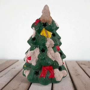 Árbol de Navidad de cerámica vintage con agujeros en forma de estrella para luces vela sin base - Imagen 1 de 9