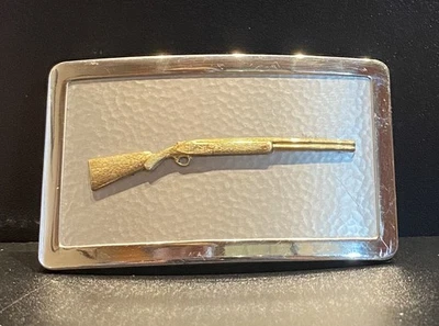 Hebilla de cinturón de latón macizo con rifle chapado en oro - Muy buena Foto 1 de 2