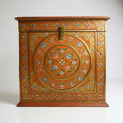 Baúl de almacenamiento de madera arabesco floral naranja vibrante pintado a mano vintage Foto 1 de 4