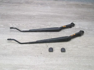 01-05 LEXUS JCE10L IS300 SET OF 2 FRONT WINDSHIELD WIPER ARM W BOLT COVERS OEM - Picture 1 of 15