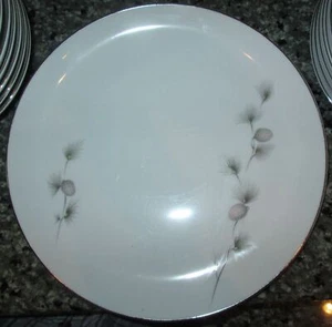 Vintage Mikasa Misty Pine Porcelain Plates Bowls Cup Saucers Dinner 35 Piece Set - Picture 1 of 9