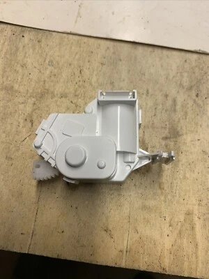 Refrigerador Kenmore: motor dispensador de puerta de canal de hielo (EAU59551204). FR1 Foto 1 de 4