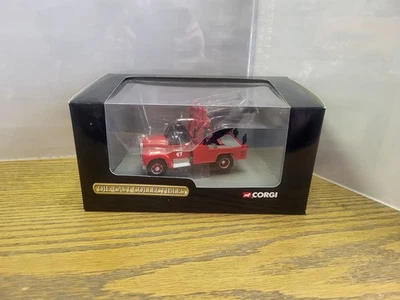 Corgi Mack B Wrecker Tow Truck Chicago Livery 1:50 Diecast Model - Image 1 of 3