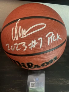 Victor Wembanyama signierter Basketball mit Aufschrift "2023 #1 Pick" - Bild 1 von 4