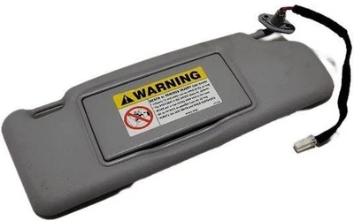 Viseira solar para passageiros com iluminação compatível com 00-03 VOLVO 40 SERIES 405875 - Imagem 1 de 3