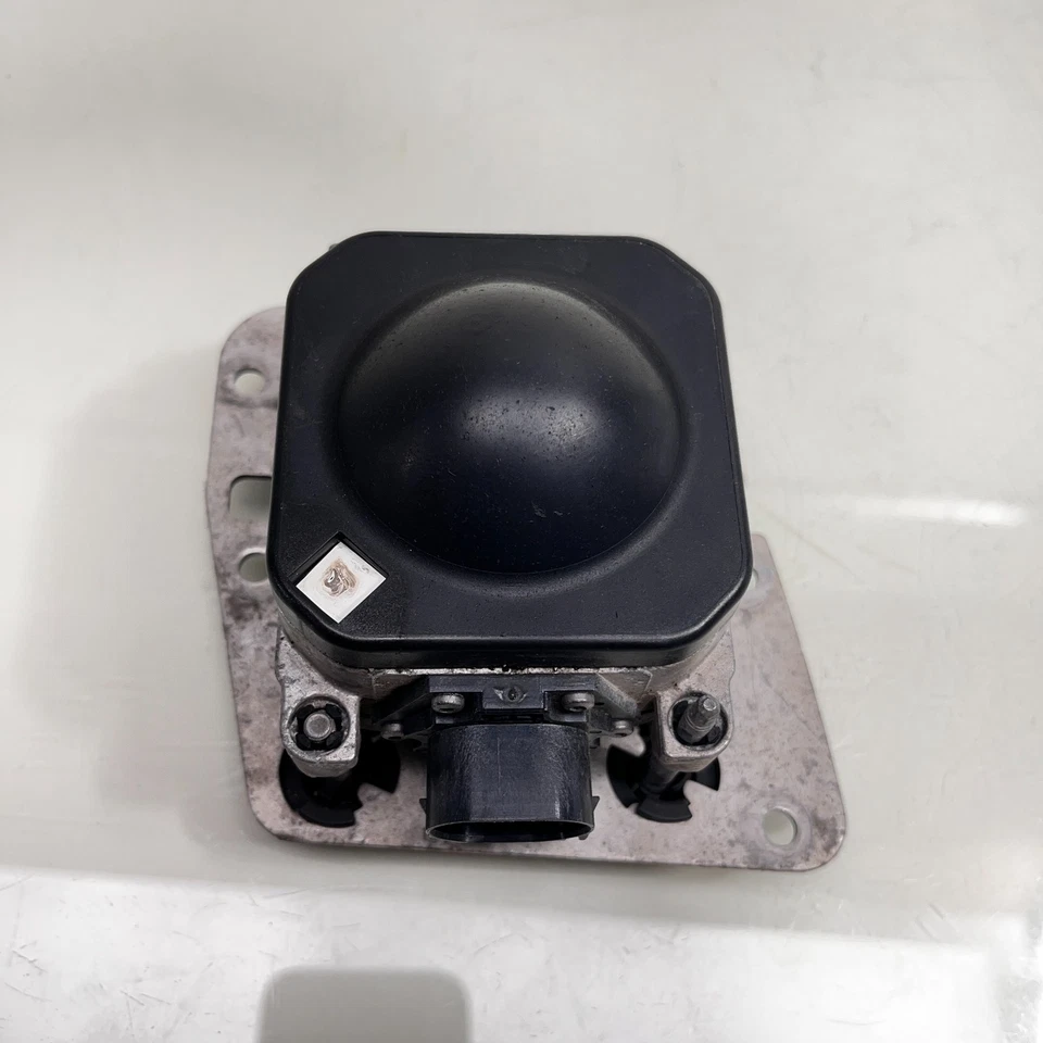 AUDI A8 A8L 2011-2014 SENSOR DISTANCIA CONTROL CRUCERO ADAPTATIVO DERECHO 4H0907561B Foto 1 de 4