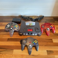 N64 Nintendo 64 Console Bundle Complete 3 Controllers Cords Diddy Kong Red Pak
