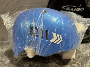 KAMUGO Casco Regolabile per Bambini, con Set Attrezzature Protettive Sportive Ginocchio,Gomito Blu - Foto 1 di 8
