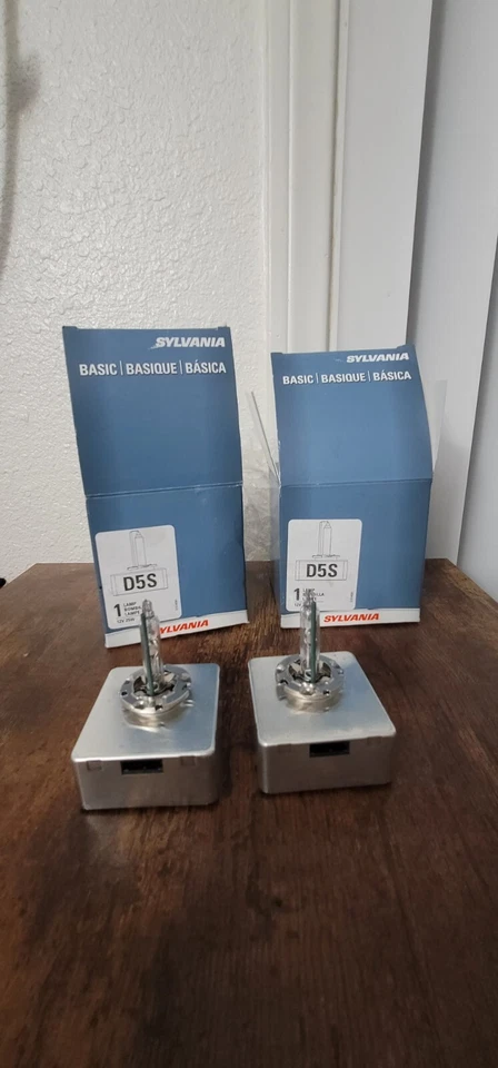 Caja de 2 bombillas de faros Sylvania D5S.BX Foto 1 de 4