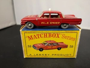 G334-MATCHBOX LESNEY No59B FORD FAIRLANE FIRE CHIEF CAR WITH ORIGINAL BOX. - Picture 1 of 12