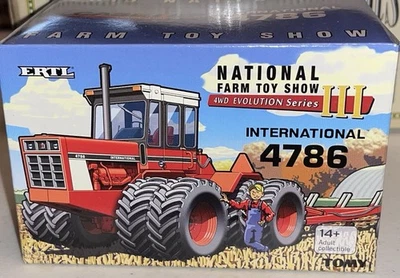 ERTL International 4786 4WD Tractor 2015 National Farm Toy Show 1/64 NIB - Image 1 of 3