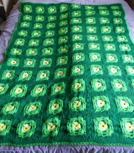 Vintage Quilt Green & Yellow Afghan Granny Squares Handmade Crochet 65" x 48" - Picture 1 of 3