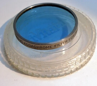 Kodak Lens Filter Series VI ( 6 ) drop in type Blue Photoflood 80B - Image 1 of 4
