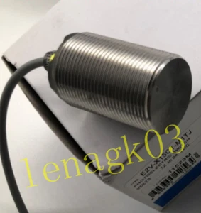 Interruttore di prossimità induttivo originale sensore E2V-X15C1-M1TJ - Foto 1 di 1