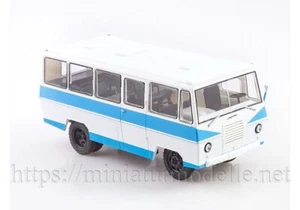 1:43 Uralez 66 Bus mit Zeitschrift #67 - Bild 1 von 6