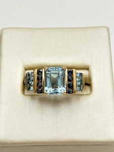 GOLD 10KT YELLOW GOLD SKY BLUE TOPAZ & SAPPHIRE 1.9mm BAND SIZE 8 RING 4.4g - Picture 1 of 16