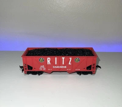 Mantua HO Advertising Hopper/ Super Heavyweight —Ritz Crackers NAB #81893 - Image 1 of 4