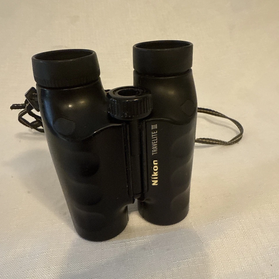 TRAVELITE III Binoculars, made NIKON -10x 25 - Black with case and strap - Image 1 of 4