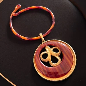 Lucite Collar Necklace Amber Brown Medallion  Pendant Statement Vintage - Bild 1 von 9