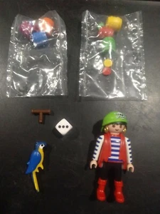 PLAYMOBIL PIRATA FUNPARK CON LORO Y JUEGO - 25/6/21 - Picture 1 of 2