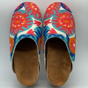 Chelsea & Violet Cleo Embroidered Clogs Size 8M Woman's Platforms - Picture 1 of 8