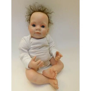 REBORN WAKE bambina ragazzo BAMBOLA ABBONDANTE BAMBINO 2009 lentiggini occhi azzurri capelli castani - Foto 1 di 12