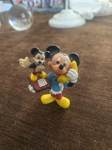 Vintage MICKEY MOUSE ON THE PHONE 2” ACTION FIGURE DISNEY PVC APPLAUSE TOY - Picture 1 of 6