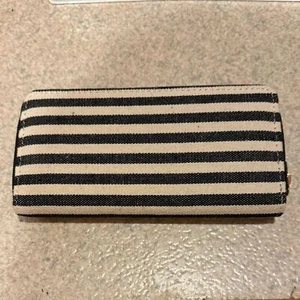 Black Stripe Zipper Wallet NEW NWT - Picture 1 of 3
