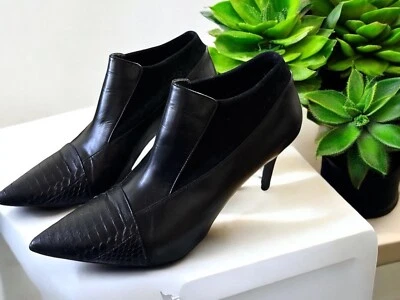 Max Mara Pebbled Black Leather Heeled Ankle Boots EU39 /US 9 BOX INCLUDED - Image 1 of 4