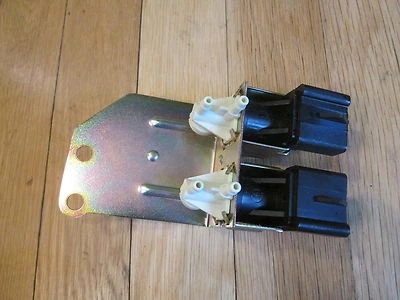 NOS 1981 1982 FORD F100 F150 300 CID EGR VACUUM VALVE MANUAL TRANS E1TZ-9D474-C - Image 1 of 4