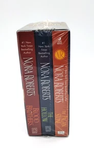 Nora Roberts Sign of Seven Trilogy Box S Nora Roberts Boxed Set - Picture 1 of 6