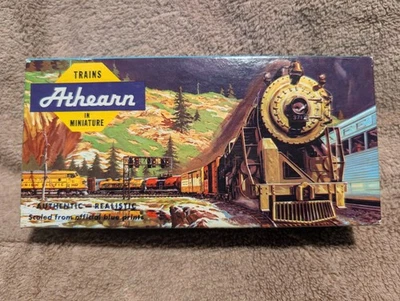 Vintage Athearn HO scale Erie 60592 40 ft. Wood boxcar with single door #5232  - Image 1 of 4