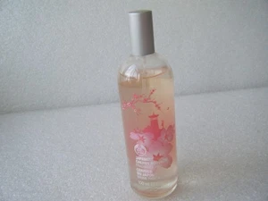 BODY SHOP " JAPANESE CHERRY BLOSSOM " FRAGRANCE MIST 100ml - ORIGINAL - NEW - Picture 1 of 2