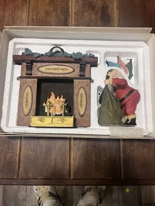 VTG 1987 Hallmark Gold Crown Filling the Stockings Santa Figurine Xmas Set Lt Ed - Picture 1 of 13