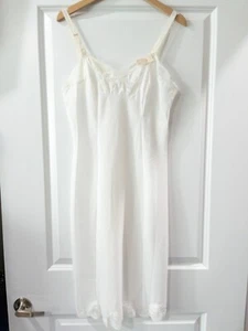 VTG WONDER MAID FULL SLIP NIGHTGOWN LINGERIE Size 34 WHITE LACE TRIM - Picture 1 of 10