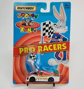 1993 Matchbox Bugs Bunny Looney Tunes Pro Racers Diecast Race Car -NIB Fast Ship - Picture 1 of 8