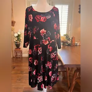 Torrid x Betsey Johnson Negro Rosa Rosas Vestido Bolsillos Romántico Babydoll Talla 3X - Imagen 1 de 7