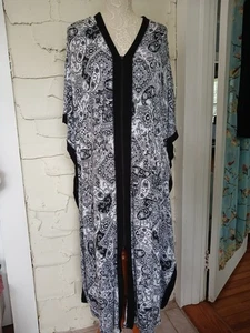Ellen Tracy Size 2X Black White Paisley Caftan/Kaftan Loungewear Pullover Zipper - Picture 1 of 6