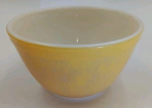 Vintage Pyrex 401 Yellow Nesting Mixing Bowl 1 1/2 Pint Fast Ship! - Picture 1 of 9