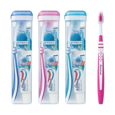 Aquafresh Juego Portátil 3 Piezas + Cepillo de Dientes Incluido Foto 1 de 4