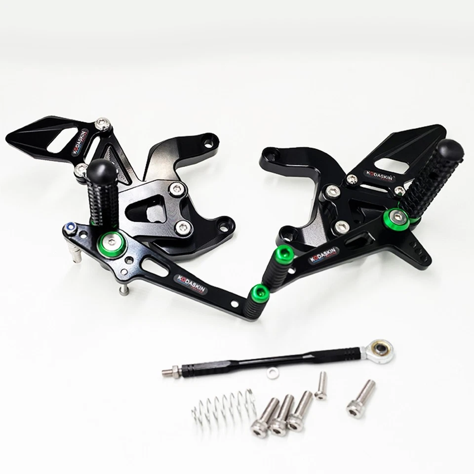 Juego de reposapiés ancho izquierdo y derecho para Kawasaki Z900 2025 Foto 1 de 1