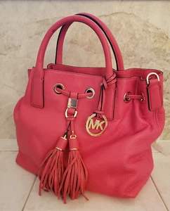 Genuine New Michael Kors Watermelon Camden Pebble Leather Med Drawstring Satchel - Picture 1 of 16