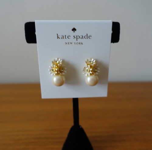 ORECCHINI KATE SPADE LOVES ME BORCHIE FLOWER & PERLAL COLLANA E BRACCIALE CIONDOLO.